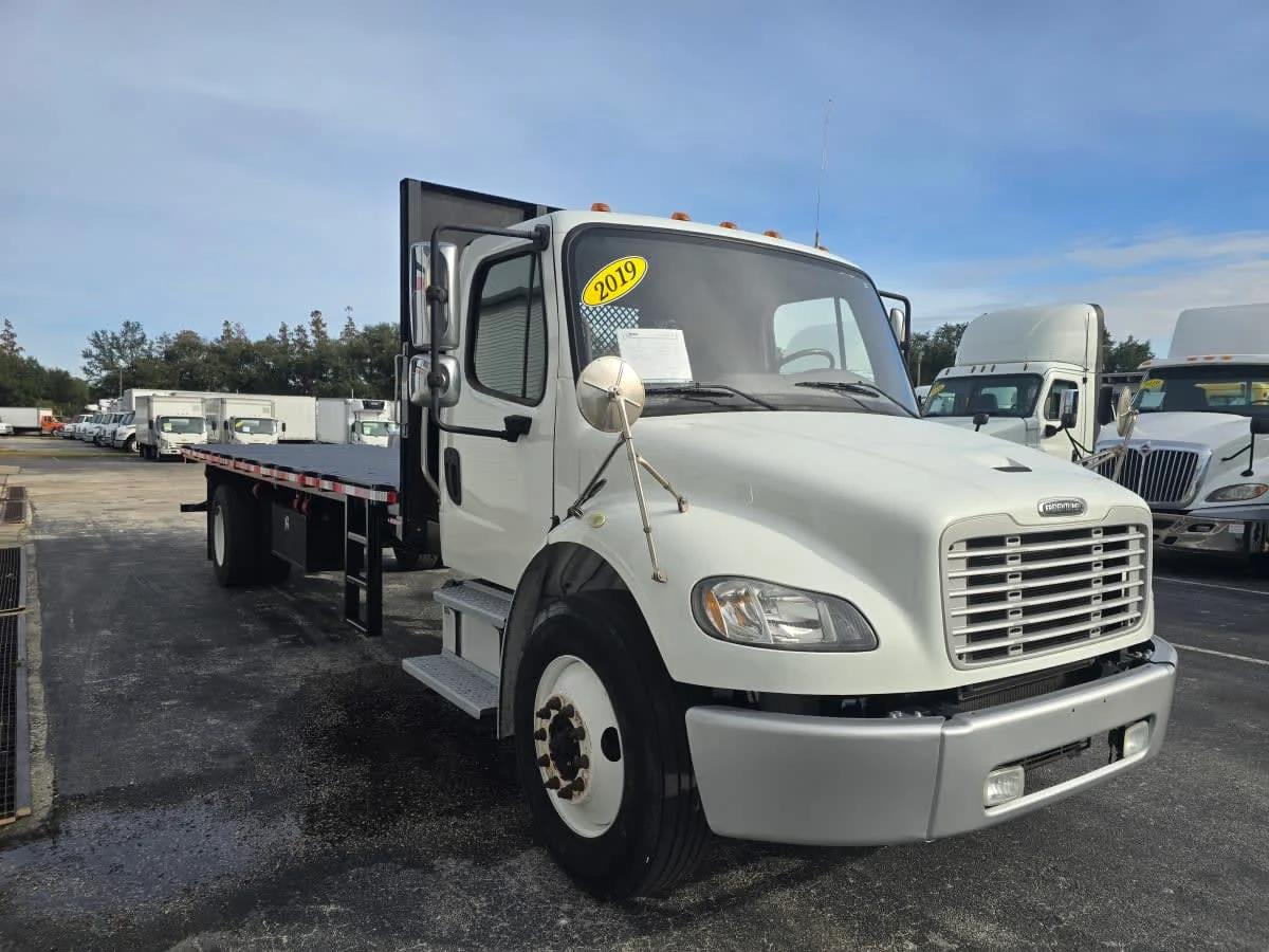 2019 Freightliner M2 106