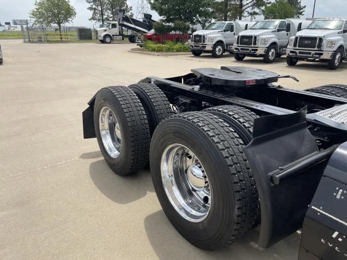 2022 Peterbilt 579 in Oklahoma City, OK — photo 5