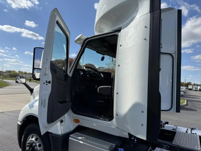 2026 International LT in Columbus, OH, OH — photo 8
