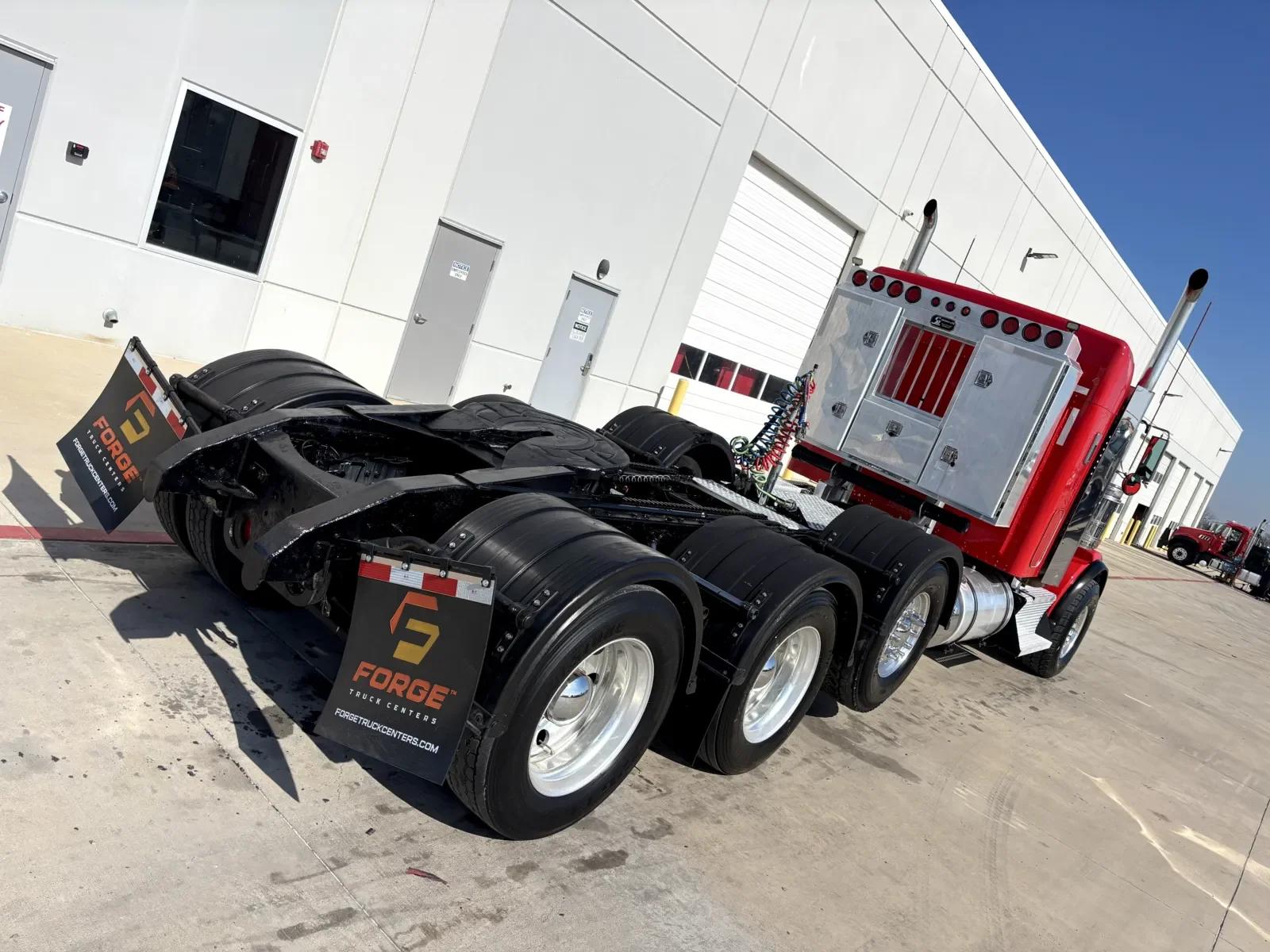 2016 Kenworth T800 in Hutchins, TX — photo 11