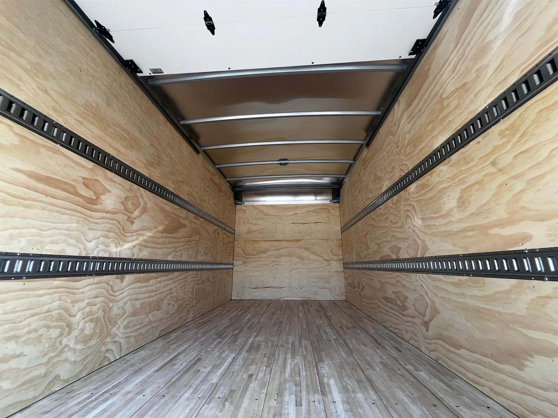 2026 Isuzu NRR in Inver Grove Heights, MN — photo 13