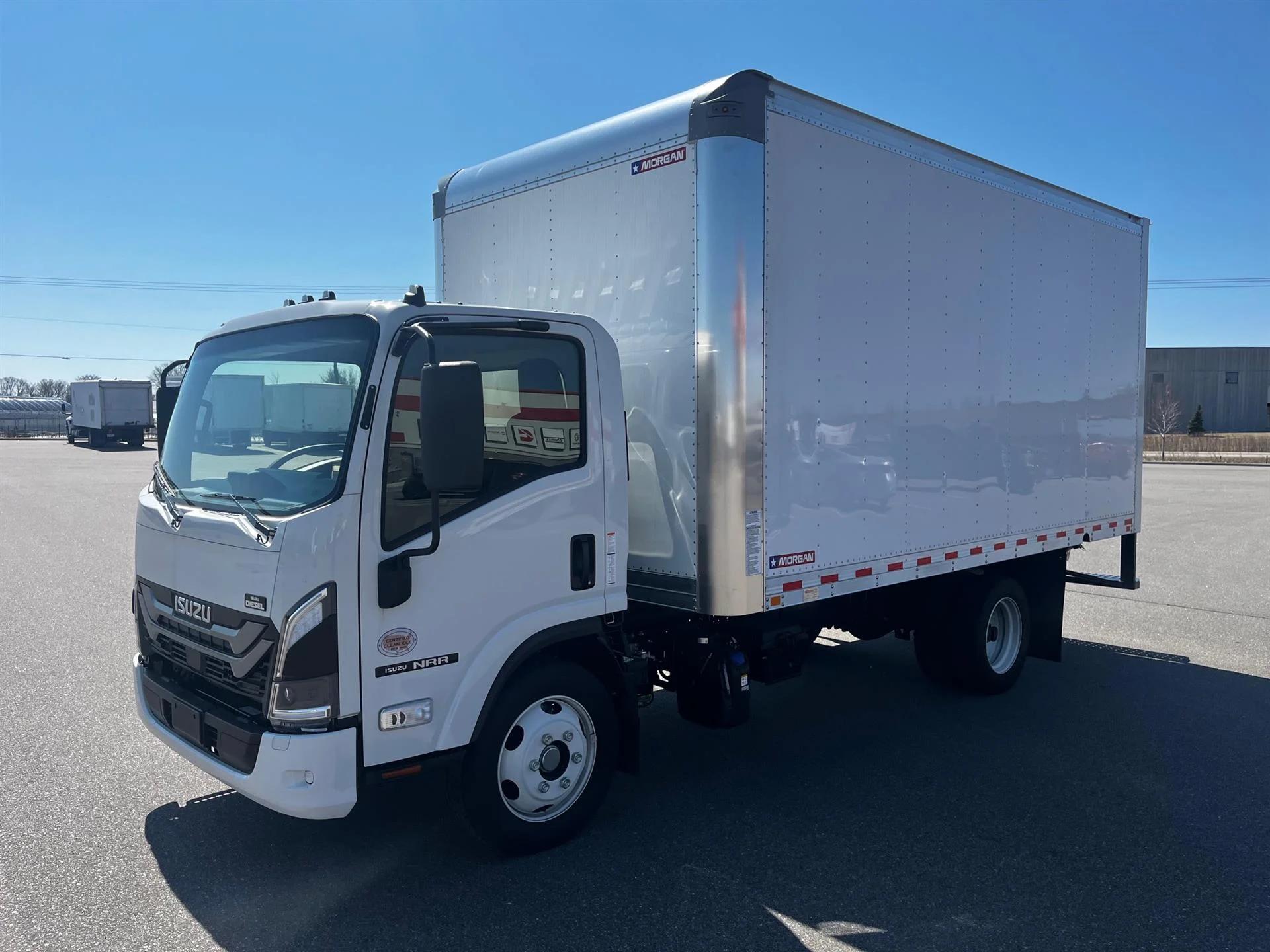 2026 Isuzu NRR in Inver Grove Heights, MN — photo 7