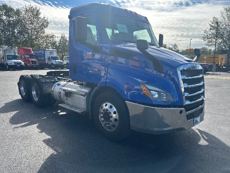 2019 Freightliner Cascadia in Swedesboro, NJ — photo 3