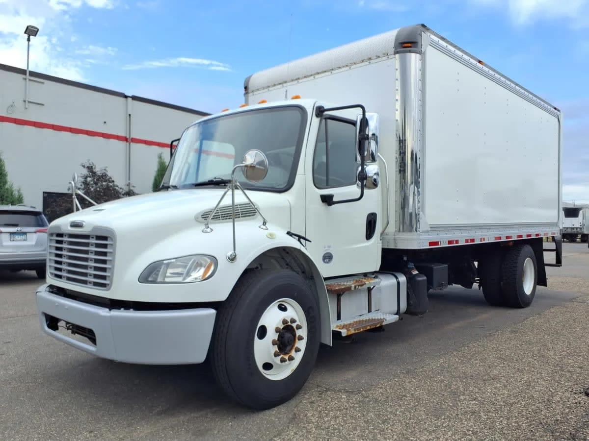 2019 Freightliner M2 106