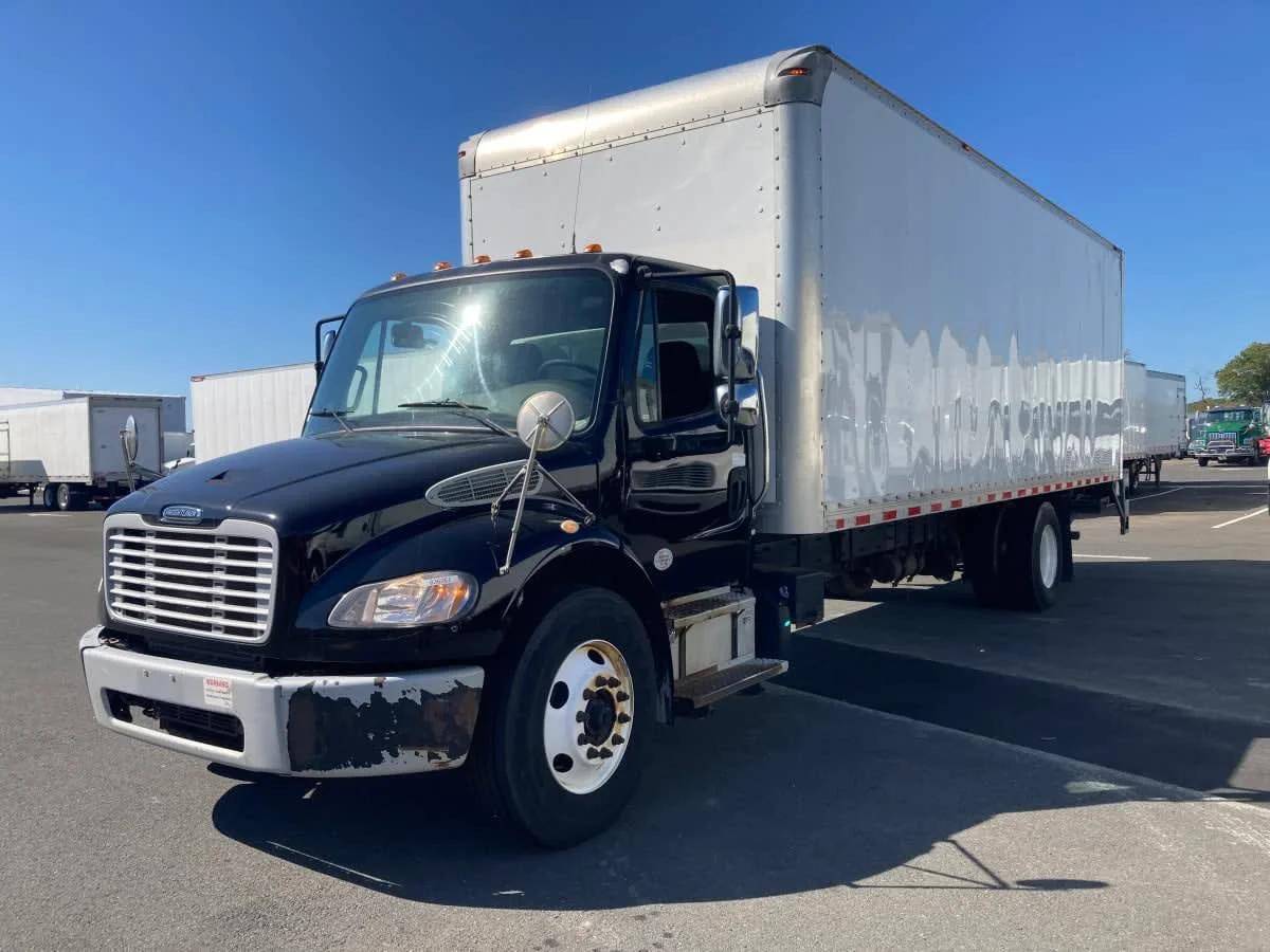 2019 Freightliner M2 106