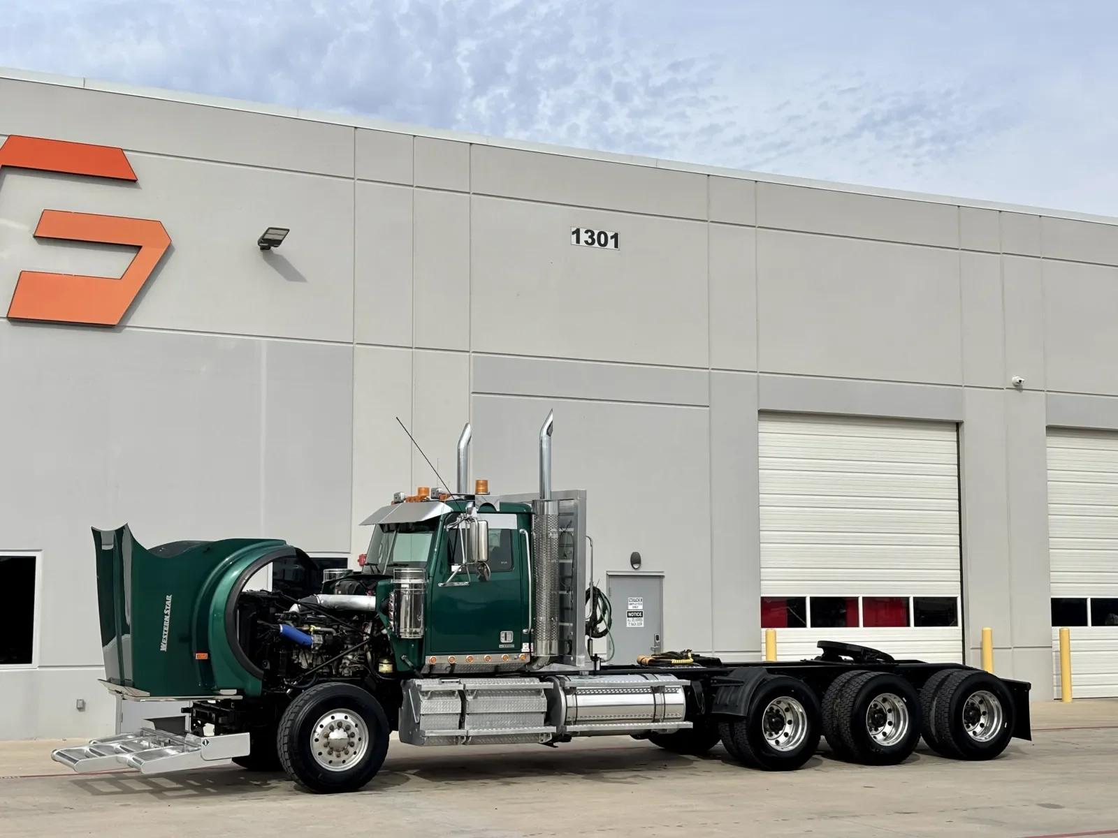 2022 Western Star 4900 in Hutchins, TX — photo 10