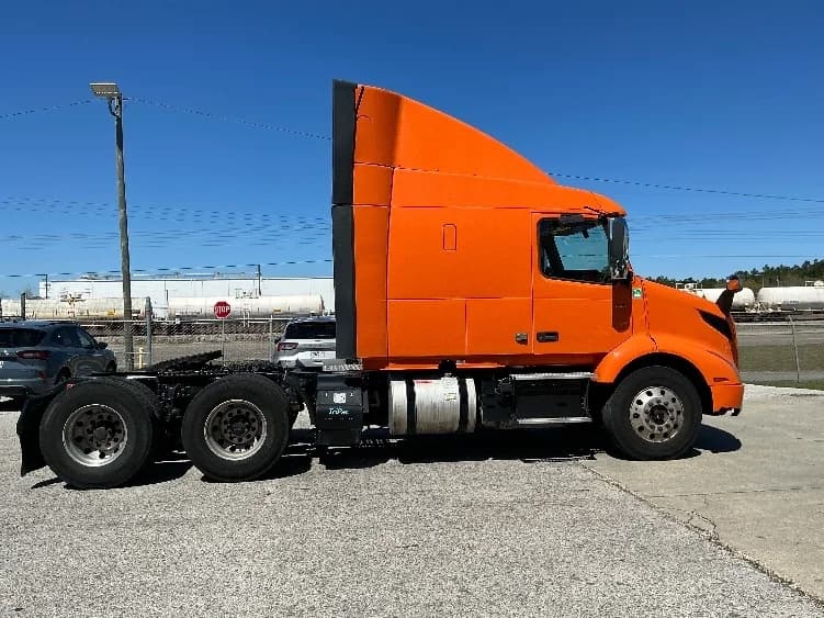 2020 Volvo in Gulfport, MS — photo 8