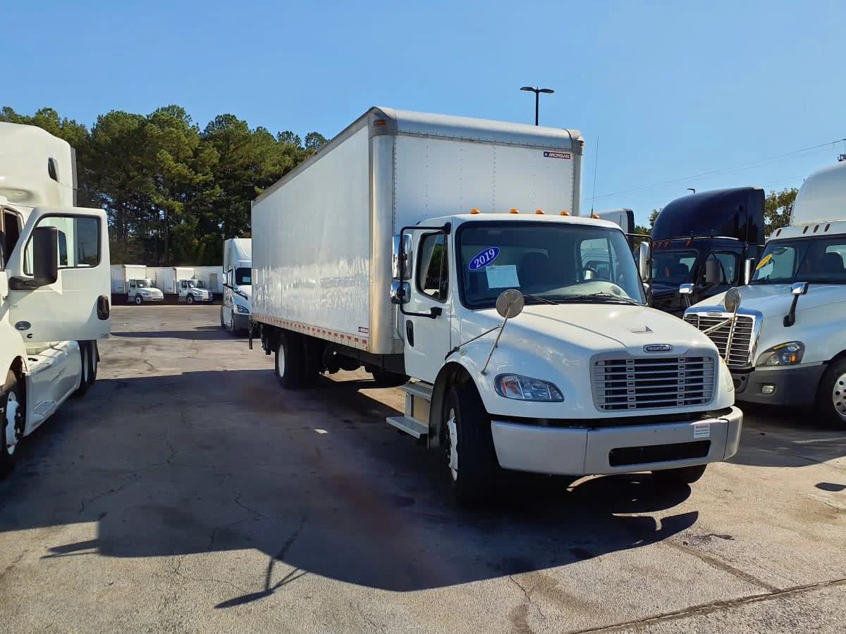 2019 Freightliner M2 106