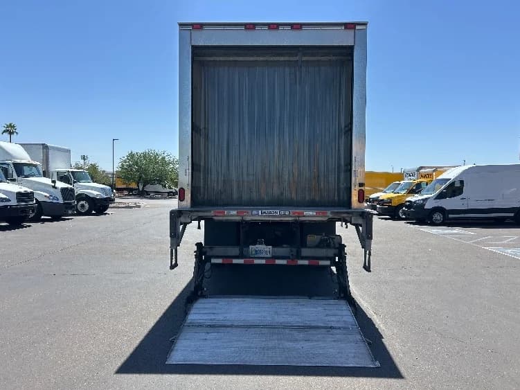 2020 Freightliner M2 106 in Phoenix, AZ — photo 9