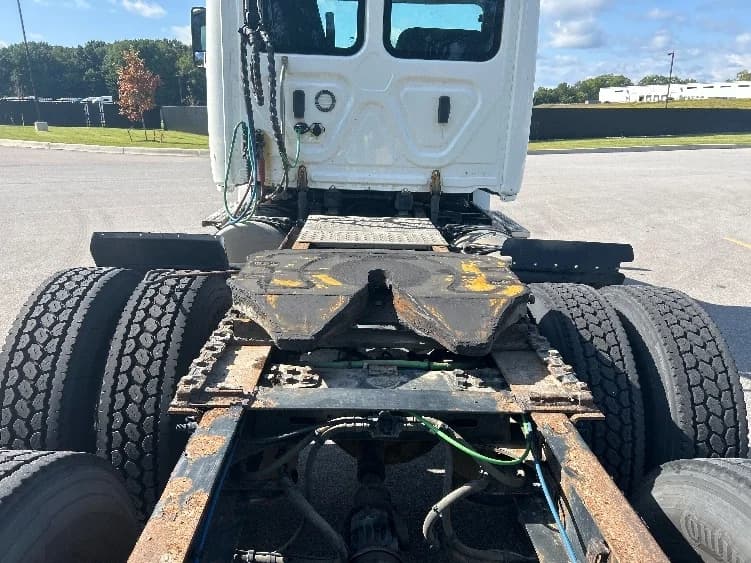 2019 Freightliner Cascadia in Byron Center, MI — photo 6