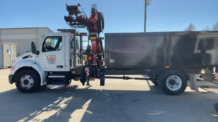 2025 Peterbilt 536 in Houston, TX — photo 7