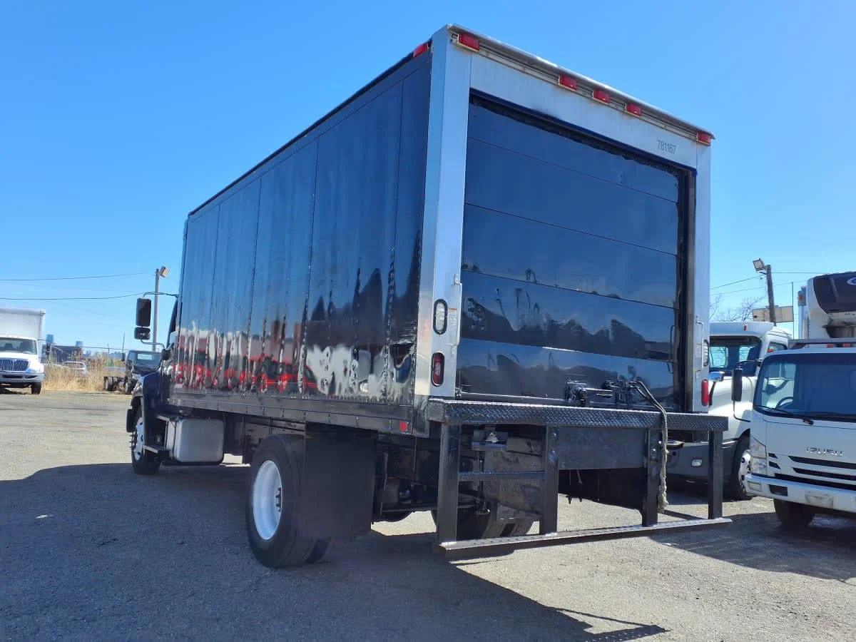 2018 Hino 268 in Kearny, NJ — photo 6