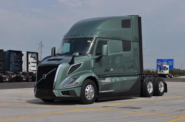 2025 Volvo VNL 860