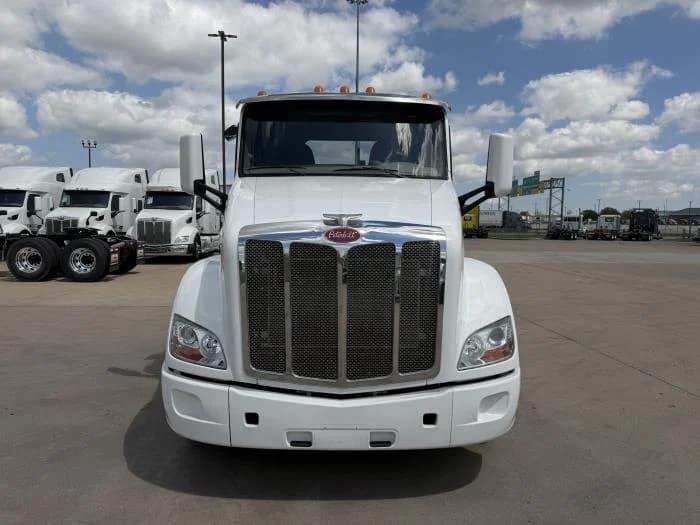 2019 Peterbilt 579 — photo 10
