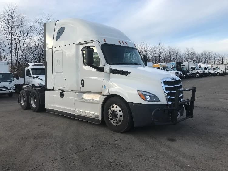 2022 Freightliner Cascadia in Chicago (Melrose Park), IL