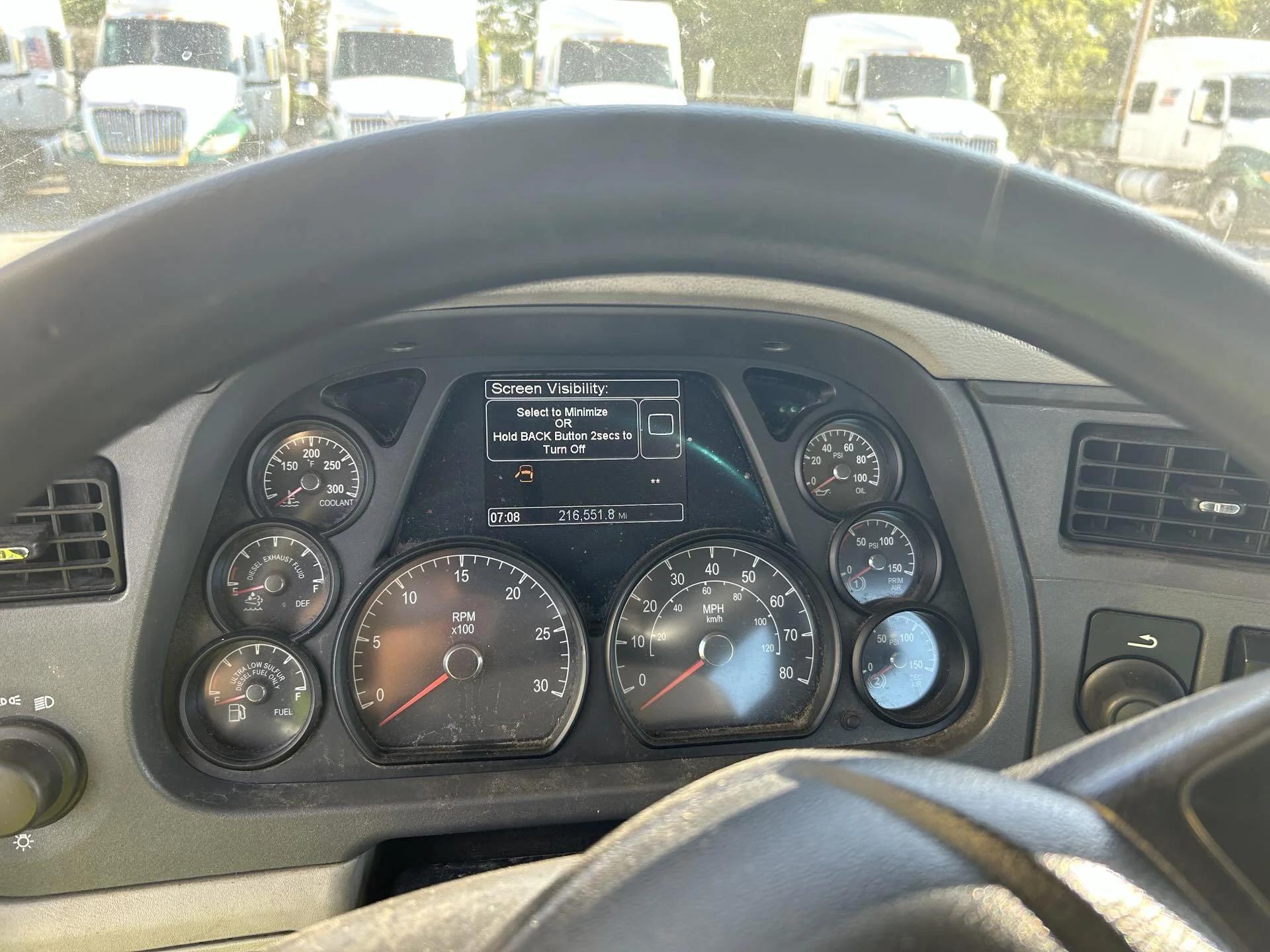 2021 Peterbilt 579 in Youngstown, OH — photo 7
