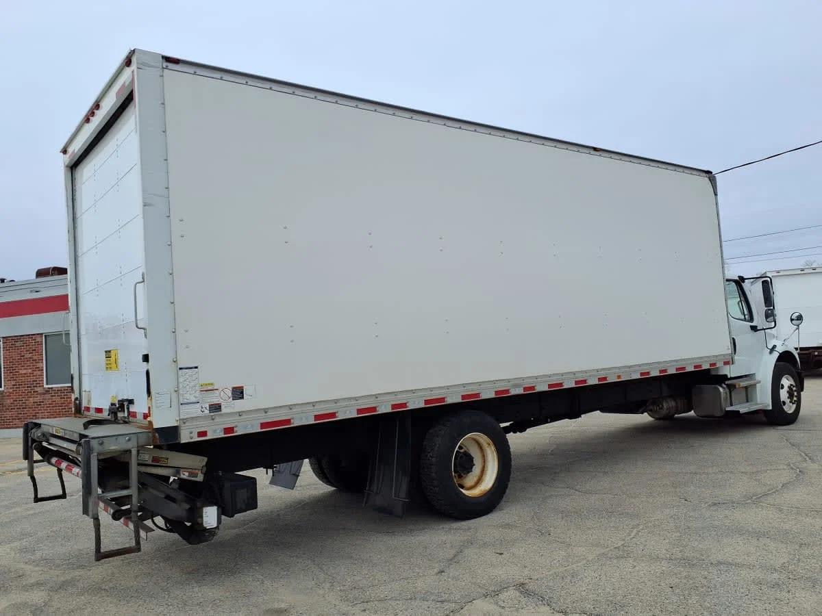 2019 Freightliner M2 106 in Warwick, RI — photo 4