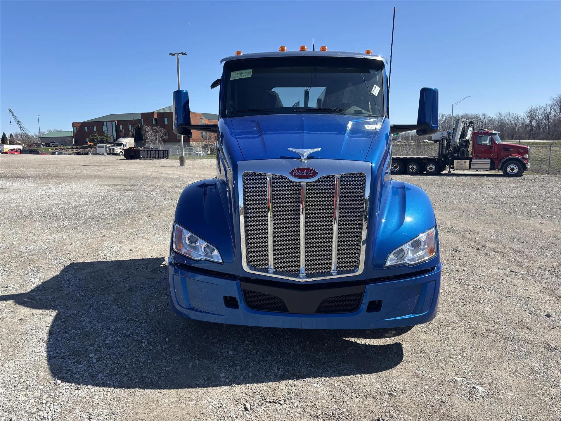 2027 Peterbilt 579 in Canton, OH