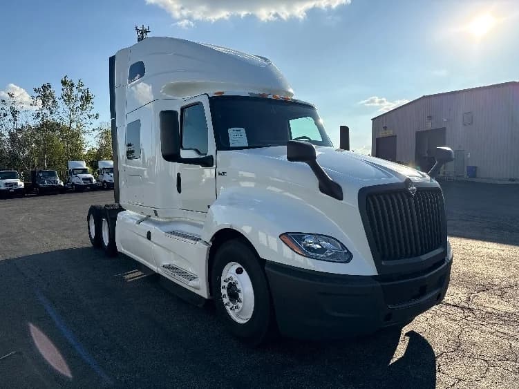 2022 International LT