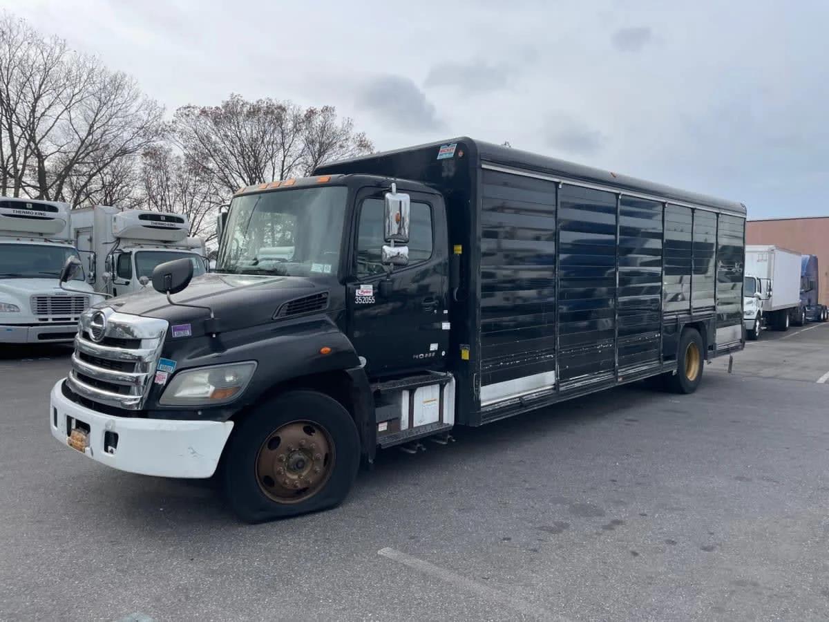 2015 Hino 338