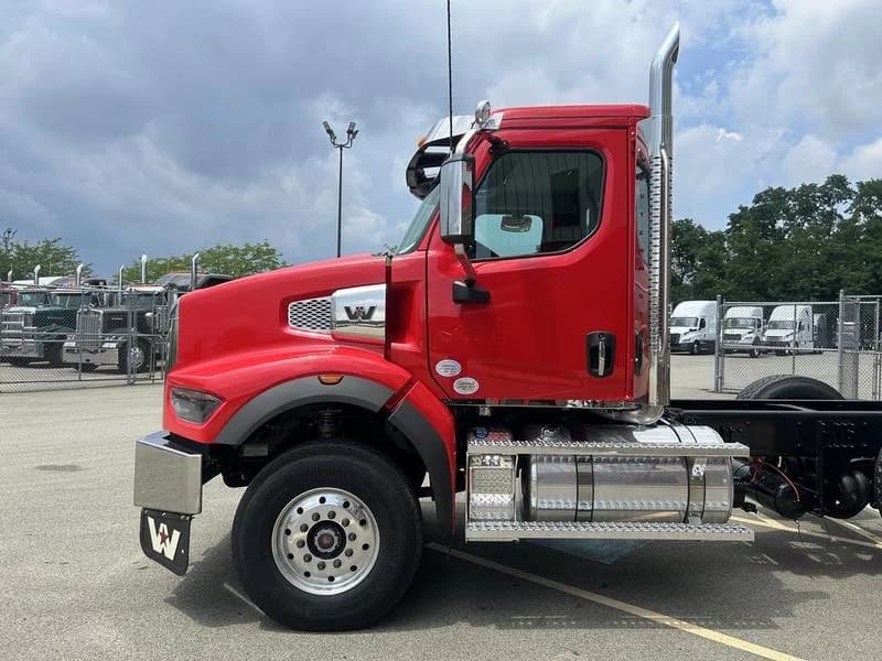 2026 Western Star 49X in Pittsburgh, PA — photo 8