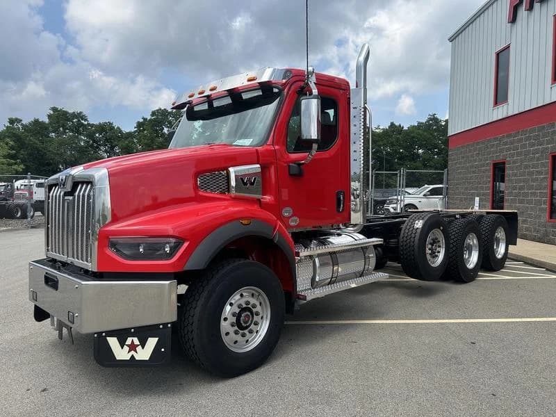 2026 Western Star 49X in Pittsburgh, PA — photo 9