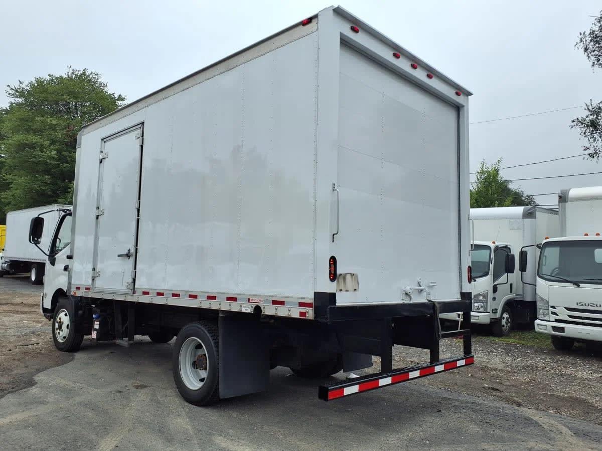 2018 Hino in Bensalem, PA — photo 6
