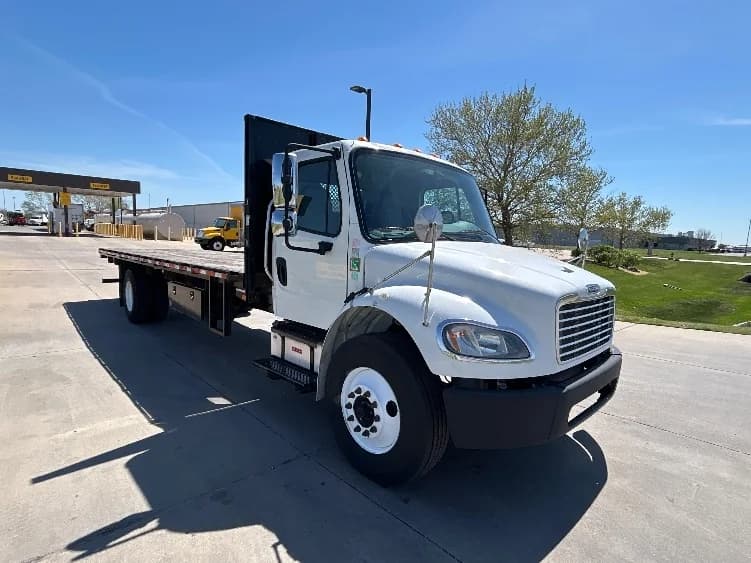 2019 Freightliner M2 106