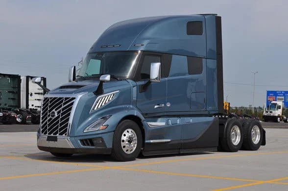 2025 Volvo VNL 860