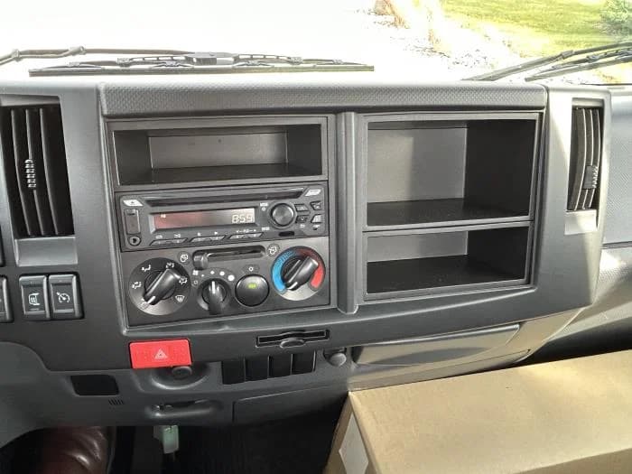 2024 Isuzu NRR — photo 14