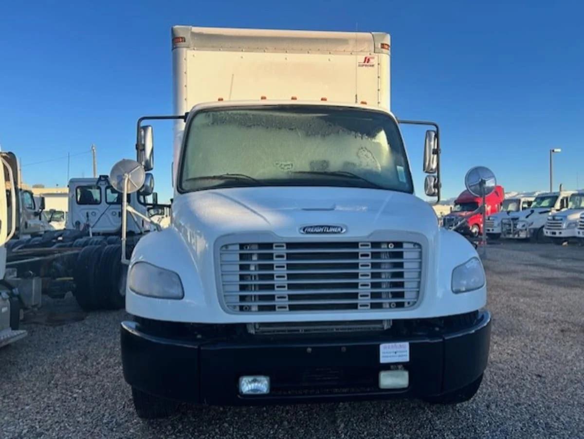 2015 Freightliner M2 106 in Salt Lake City, UT — photo 2