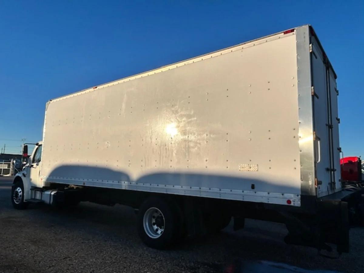 2015 Freightliner M2 106 in Salt Lake City, UT — photo 6