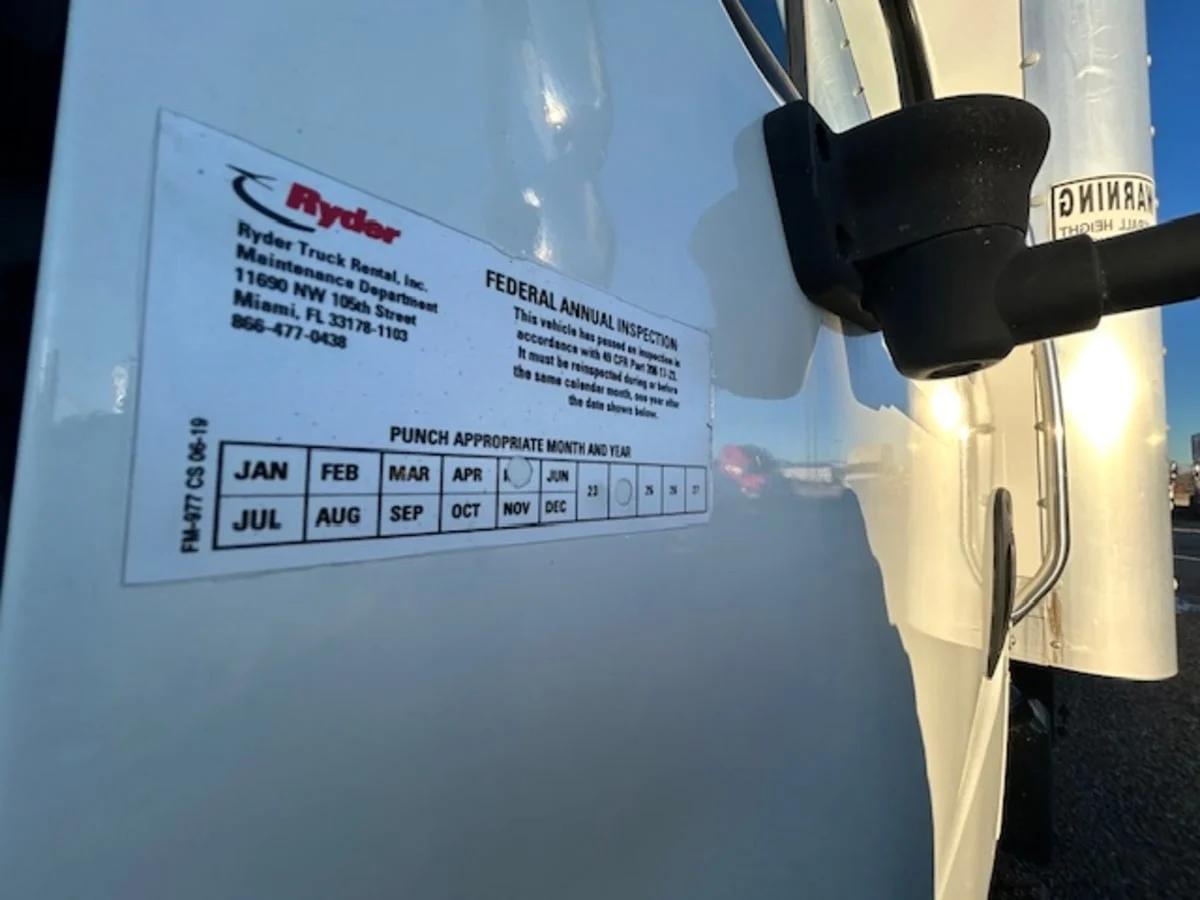 2015 Freightliner M2 106 in Salt Lake City, UT — photo 19