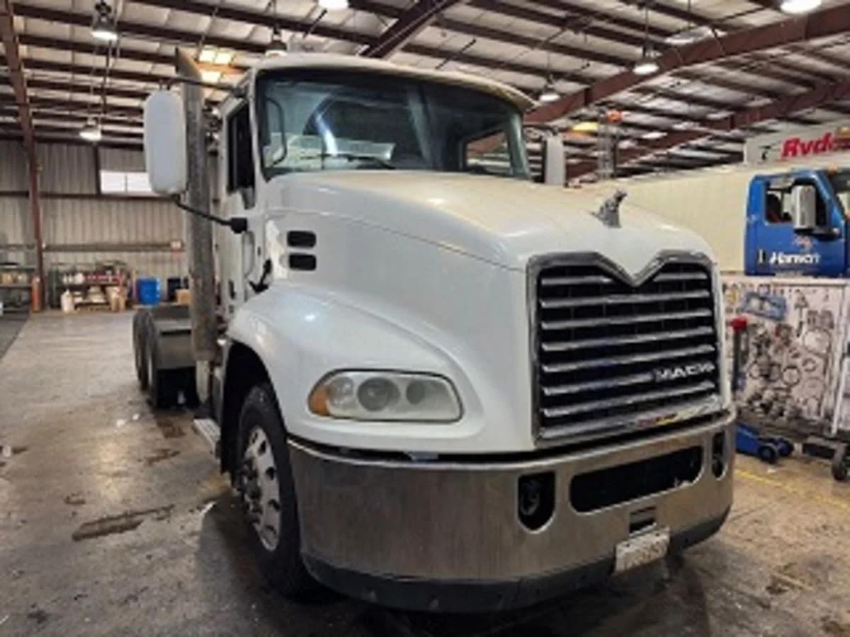 2016 Mack