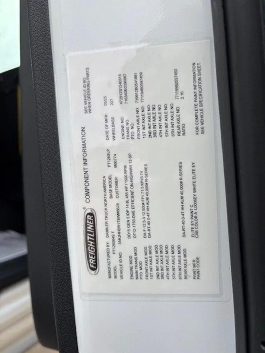 2026 Freightliner Cascadia in La Crosse, WI — photo 20