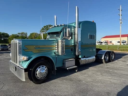 2024 Peterbilt 389