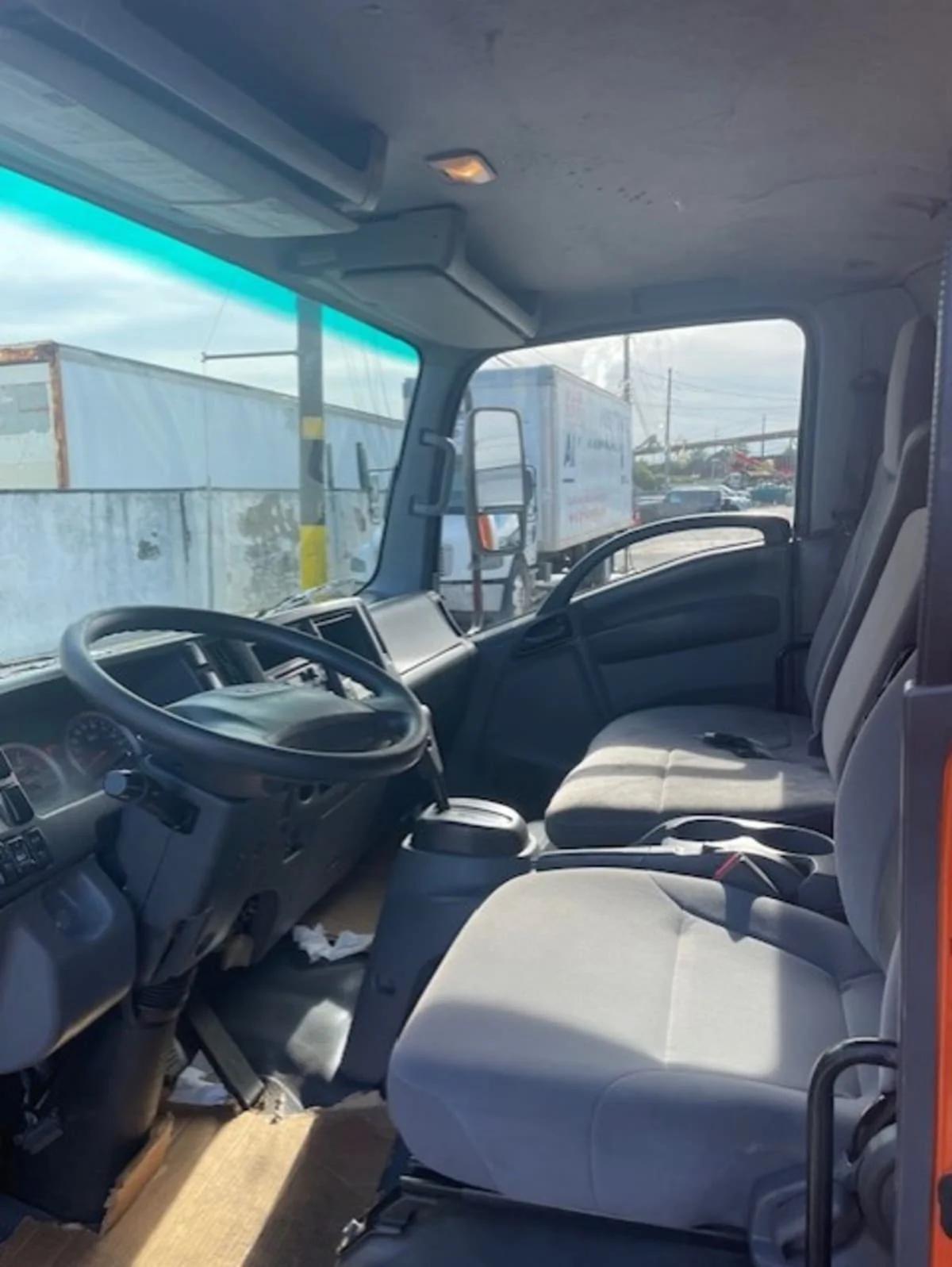 2019 Isuzu NQR in Farmingdale, NY — photo 8