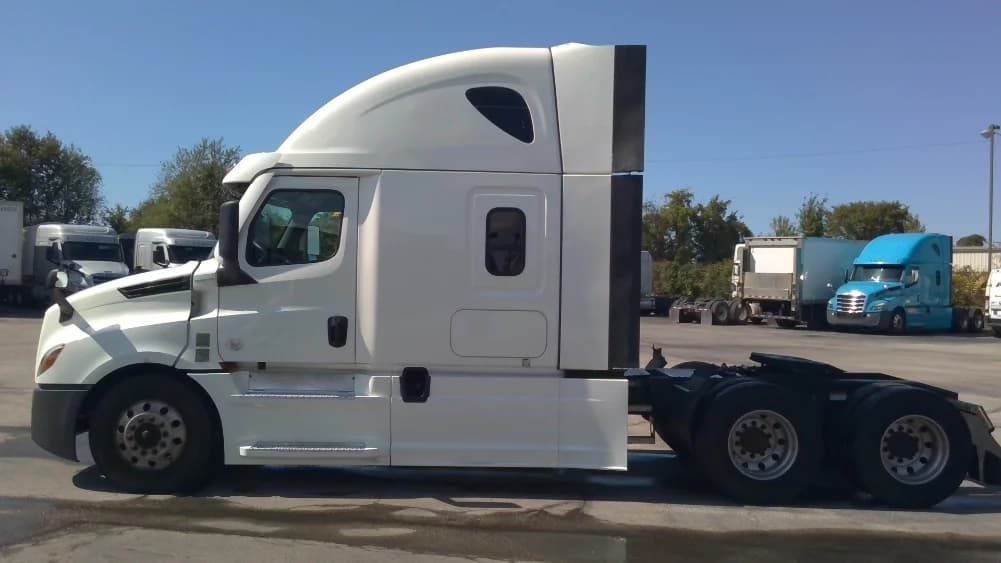 2022 Freightliner Cascadia in Nashville (Mount Juliet), TN — photo 4