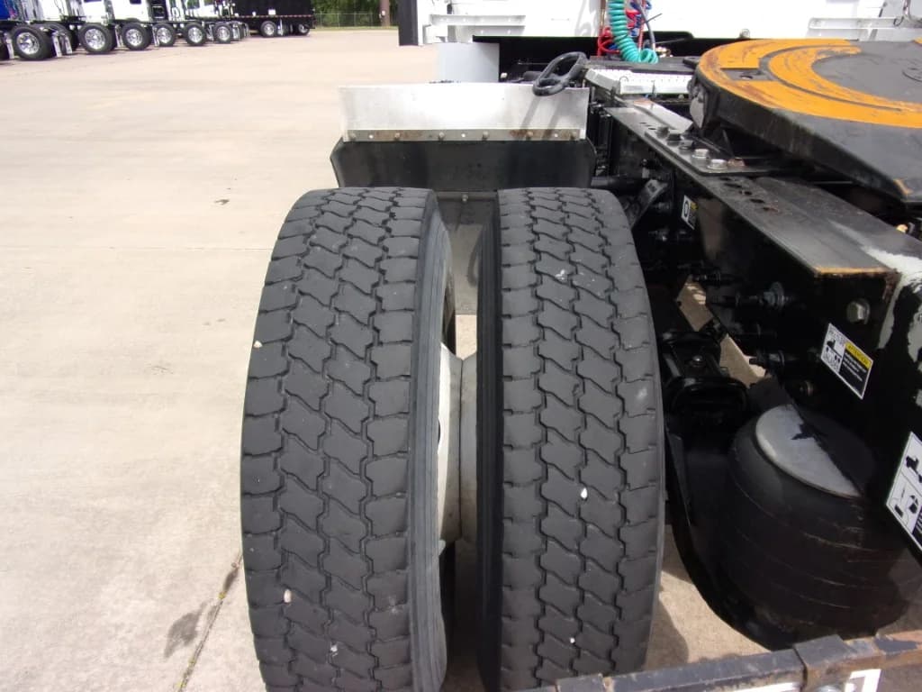 2020 Peterbilt 567 in Fort Smith, AR — photo 9