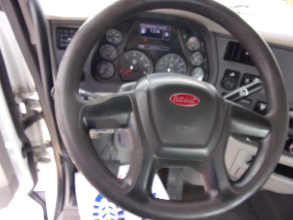 2020 Peterbilt 567 in Fort Smith, AR — photo 14