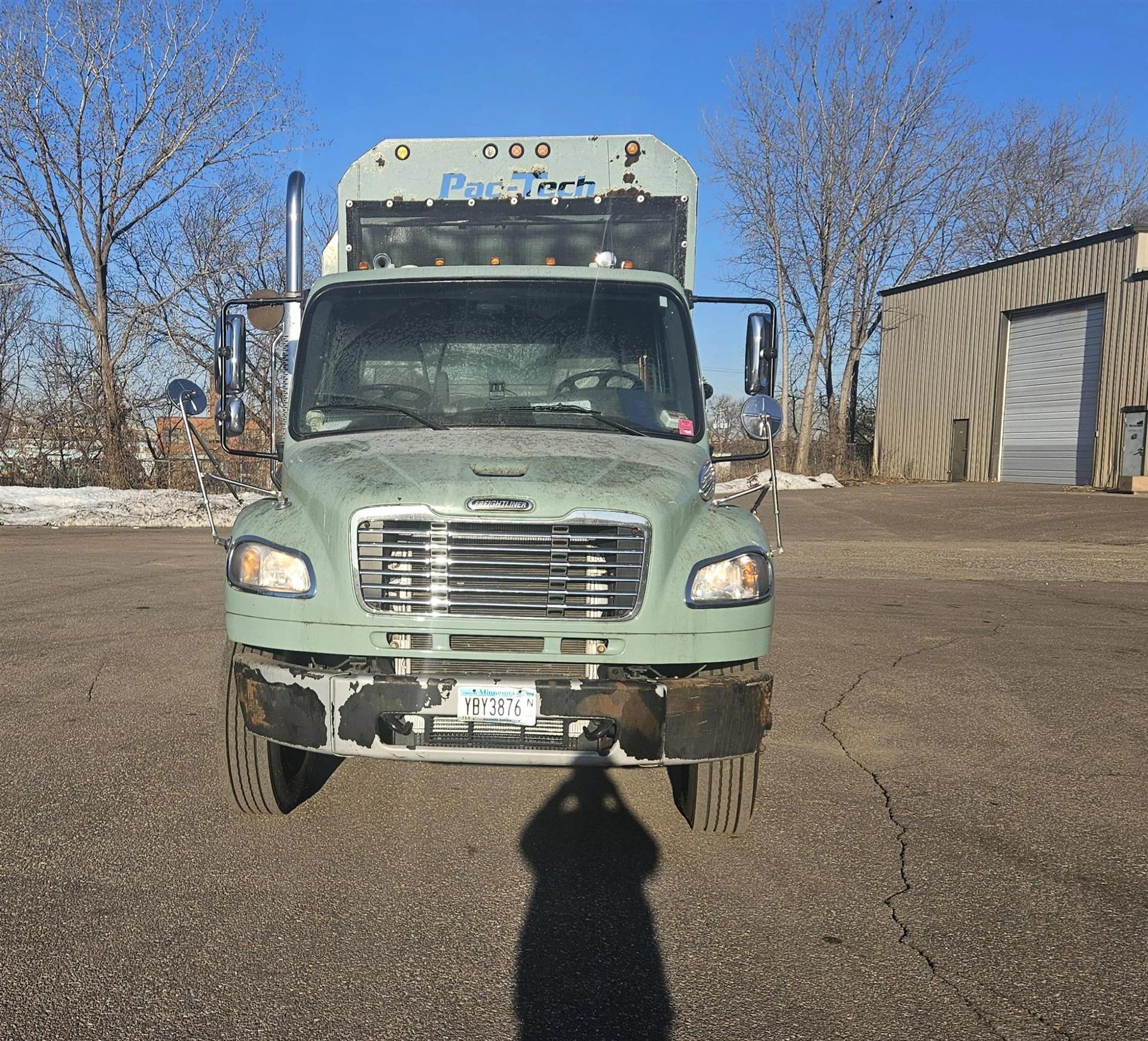 2020 Freightliner M2 106 in Inver Grove Heights, MN — photo 3
