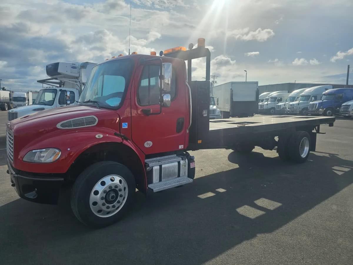 2019 Freightliner M2 106