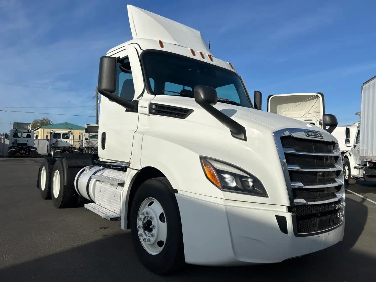 2022 Freightliner Cascadia