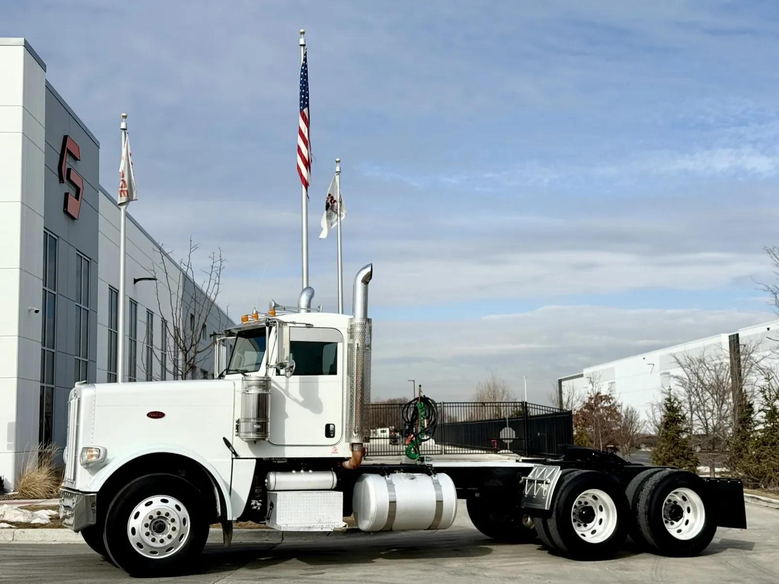 2012 Peterbilt 388