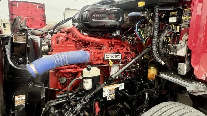 2022 Peterbilt 579 — photo 23