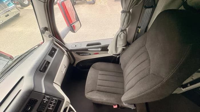 2022 Peterbilt 579 — photo 16