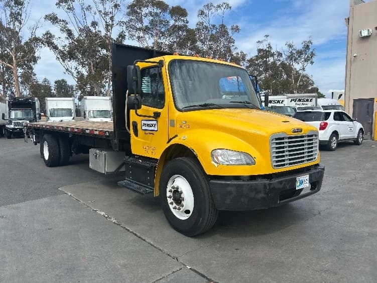 2020 Freightliner M2 106