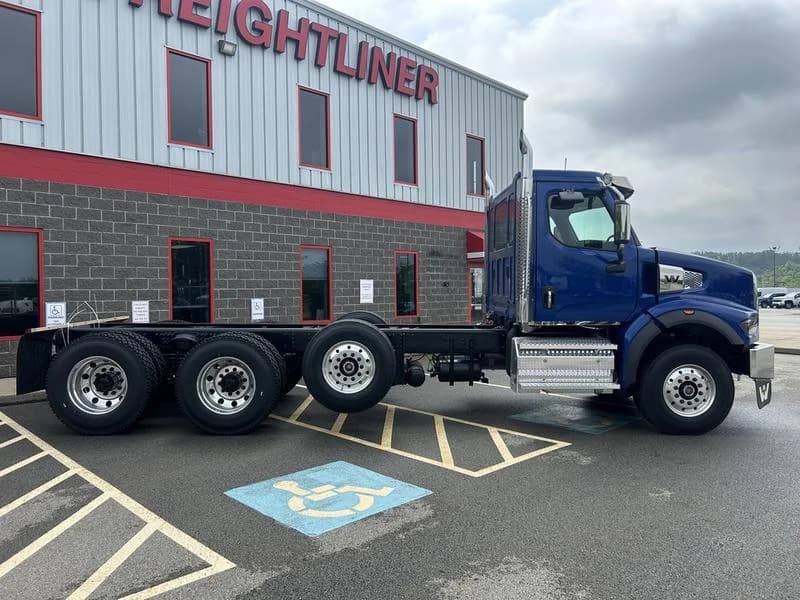2026 Western Star 49X in Pittsburgh, PA — photo 3