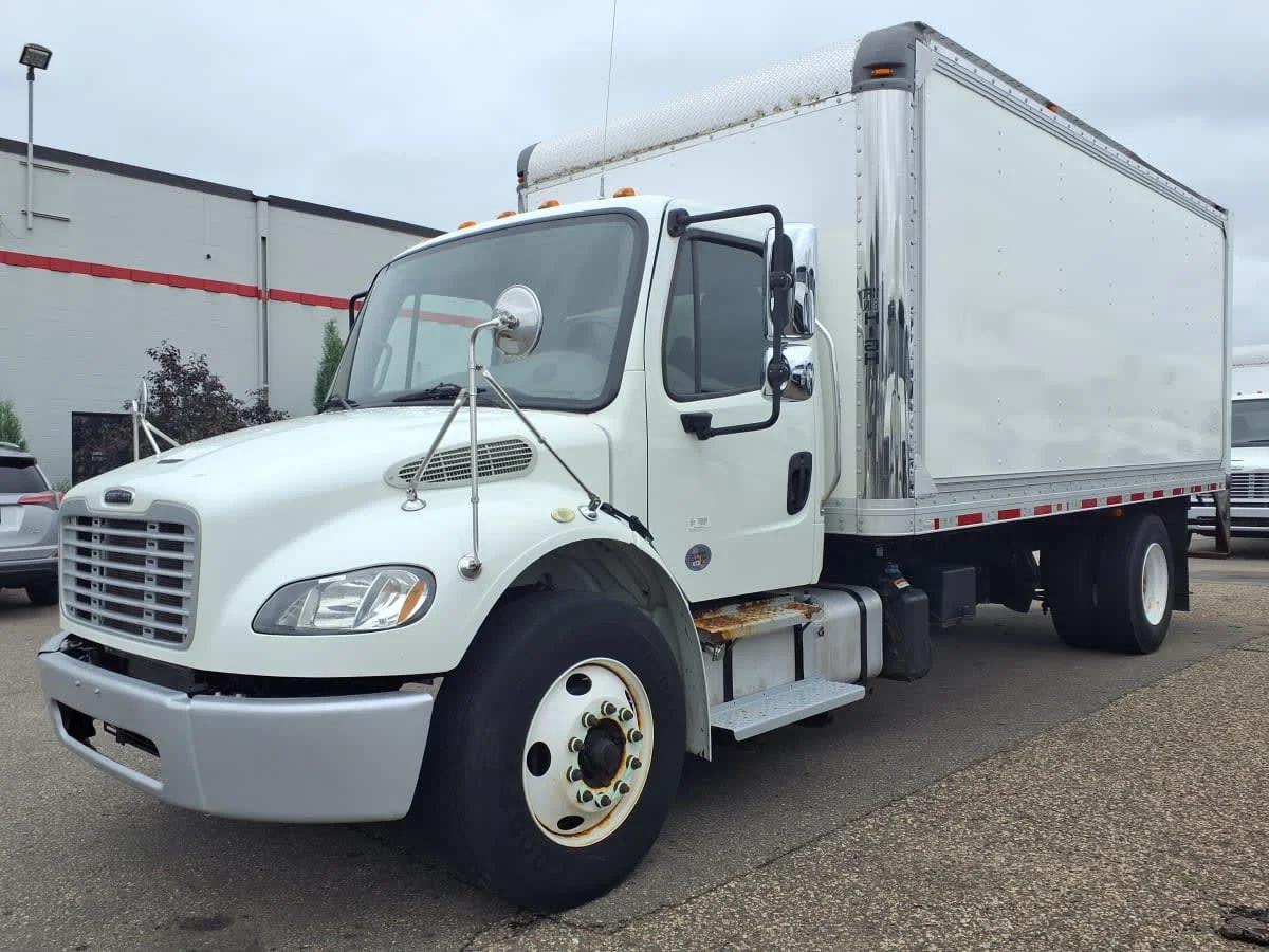 2019 Freightliner M2 106
