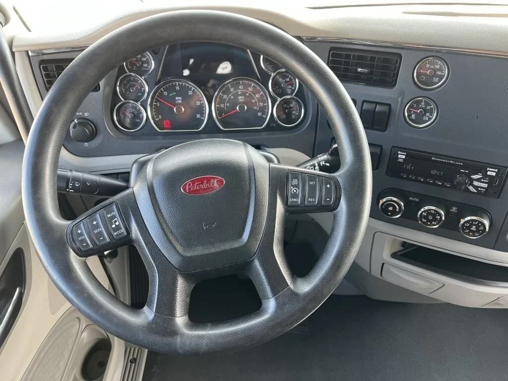 2021 Peterbilt 579 in Greensboro, NC — photo 15